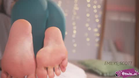Emy  online show from May 25, 7:31 pm