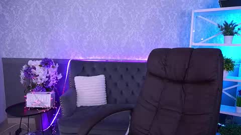  MY NAME IS Emily WELCOME EVERYONE I WILL BE HAPPY TO GIVE YOU WHAT YOU HAVE DREAMED OF FOR SO LONG online show from December 1, 7:50 am