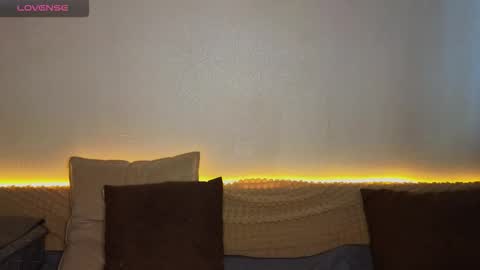 Snapshot of emilytrays chatting on September 26, 4:53 am Emily wish-list  online show from September 26, 4:53 am