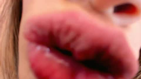 Emily  2200 - 600GMT-5 online show from May 30, 2:10 am