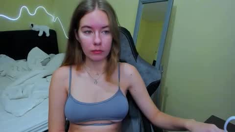 Emily online show from November 12, 9:33 am