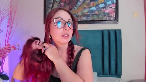 Emilyy Watson online show from November 11, 12:35 am