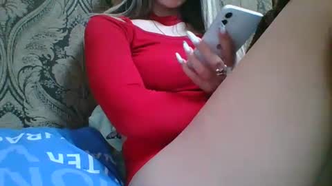 emma_991 online show from February 26, 11:32 am