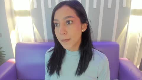 EMMA FOX online show from January 20, 11:45 am