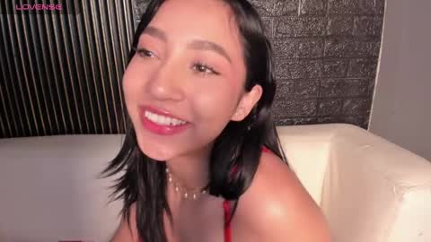 EMMA FOX online show from February 14, 6:29 pm