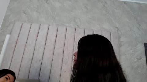 emma_and_aysha online show from February 27, 4:21 pm