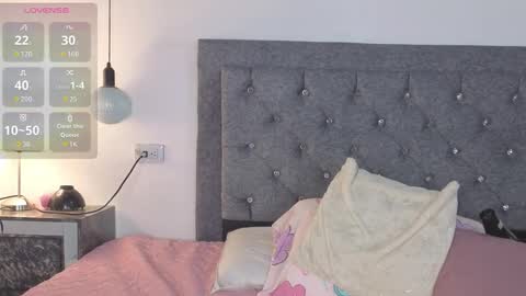 Snapshot of emma_blake__ chatting on October 20, 6:51 am Emma online show from October 20, 6:51 am