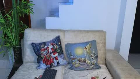 Emma Blue  modelo independiente online show from November 28, 5:04 am