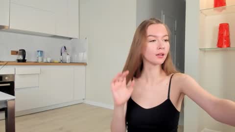 Snapshot of emma_flin chatting on September 16, 11:12 am Emma online show from September 16, 11:12 am