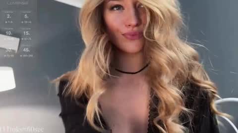 Emma Voss online show from January 13, 7:27 am