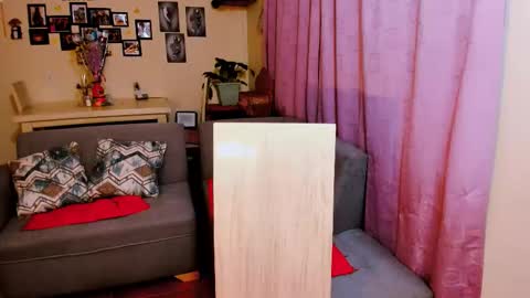  emma luxy online show from March 21, 5:35 am