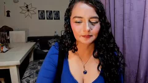  emma luxy online show from April 16, 1:17 am