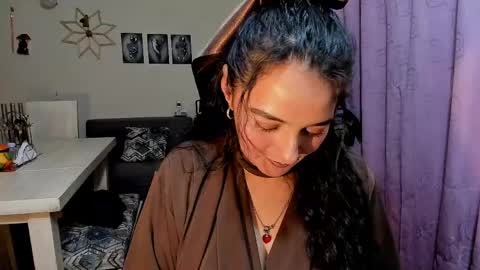  emma luxy online show from April 22, 12:40 am