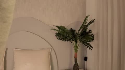 Emma Morgann online show from February 12, 11:47 am