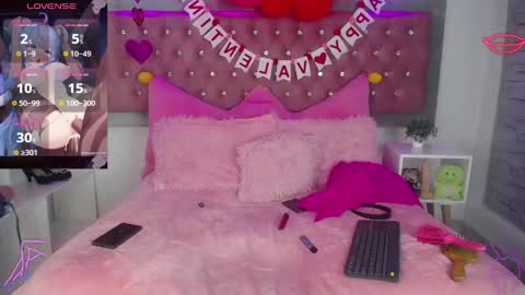 Snapshot of emma_wilder chatting on February 9, 11:46 pm neko online show from February 9, 11:46 pm