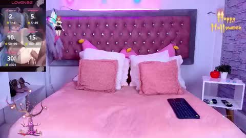 neko  online show from October 23, 10:54 pm