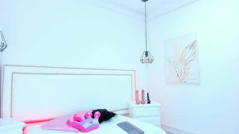 Emma  online show from May 4, 9:21 pm