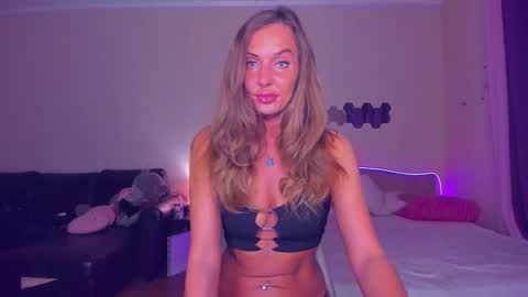 Emma online show from September 11, 7:59 pm