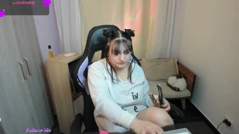 modelo independente online show from October 19, 11:42 pm