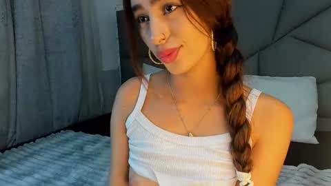 Emma online show from November 18, 8:23 pm