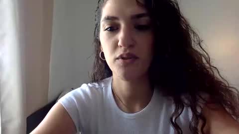 Snapshot of emmababy2322 chatting on January 31, 4:38 pm Emma online show from January 31, 4:38 pm
