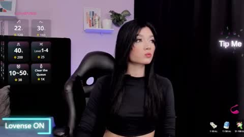 Emma  online show from November 4, 9:16 pm