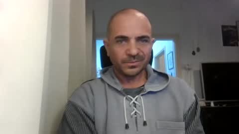 Snapshot of emmagold123 chatting on February 22, 6:08 pm Ariel online show from February 22, 6:08 pm