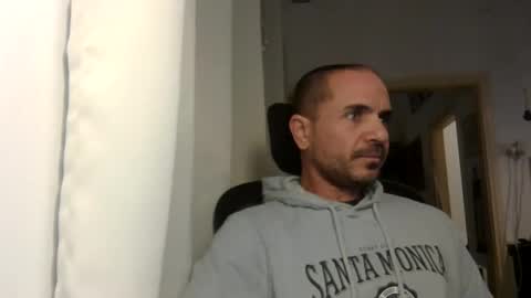 Snapshot of emmagold123 chatting on January 9, 4:39 pm Ariel online show from January 9, 4:39 pm