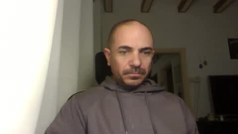 Snapshot of emmagold123 chatting on January 30, 4:16 am Ariel online show from January 30, 4:16 am