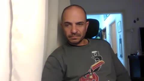 Snapshot of emmagold123 chatting on February 17, 5:44 pm Ariel online show from February 17, 5:44 pm