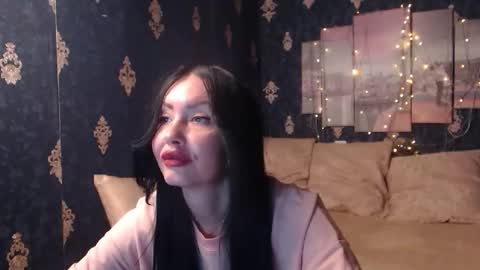 EmmaGoldX online show from November 3, 9:32 am