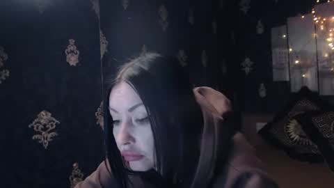 EmmaGoldX online show from March 15, 1:14 pm