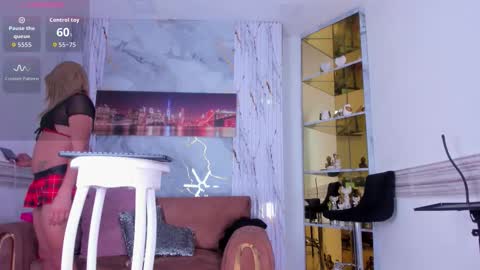 Emma online show from November 16, 1:13 pm