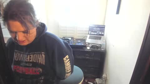 Emma Miley online show from December 12, 7:04 pm