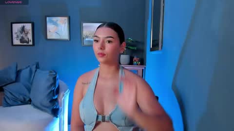 EMMA  online show from May 11, 1:18 pm
