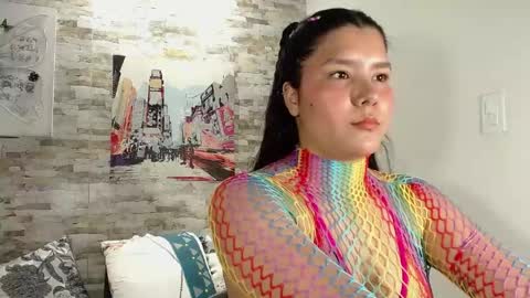 emmanixxon online show from April 13, 8:02 pm