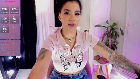 Emma Russell online show from October 1, 9:13 pm