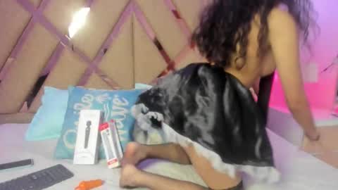 Snapshot of emmaskinny_ chatting on October 21, 11:48 am Emma online show from October 21, 11:48 am