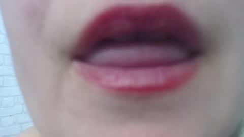 emmasquirt69 online show from February 15, 12:48 am