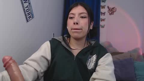 Snapshot of emmi_0 chatting on January 31, 11:46 am Emily Independent model online show from January 31, 11:46 am