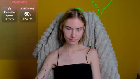 Emmi online show from December 16, 12:22 pm