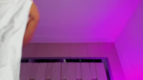 Snapshot of emmily_savage chatting on October 8, 11:27 am online show from October 8, 11:27 am