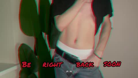 Emmit online show from April 18, 7:58 pm