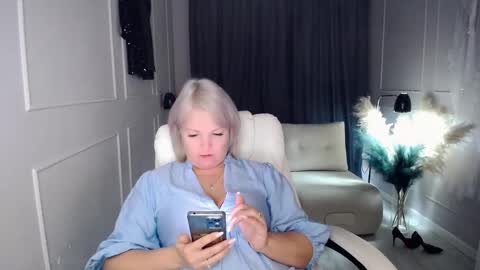 emmmam online show from October 22, 2:30 pm