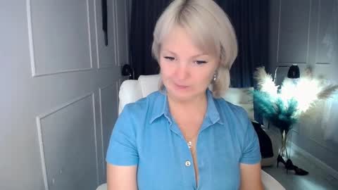 Snapshot of emmmam chatting on September 30, 12:37 pm emmmam online show from September 30, 12:37 pm