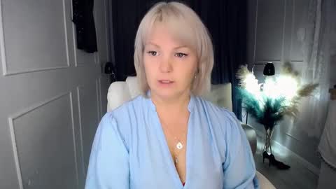 emmmam online show from November 5, 12:07 pm