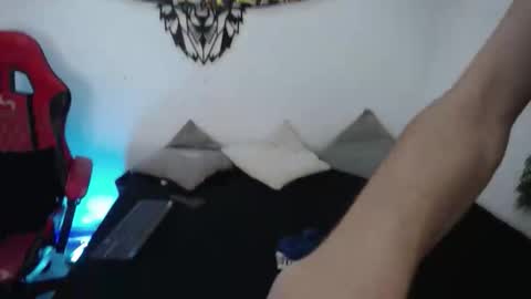Snapshot of emmo_boy chatting on October 15, 2:18 pm SERGIO online show from October 15, 2:18 pm