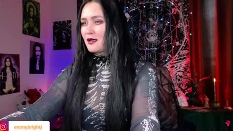 Emmy Bright     50  online show from May 13, 2:10 am