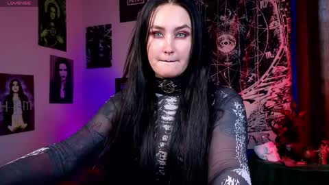 Emmy Bright     50  online show from May 19, 2:07 am