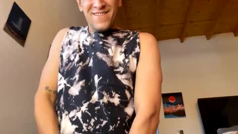 EMO online show from December 15, 6:26 pm